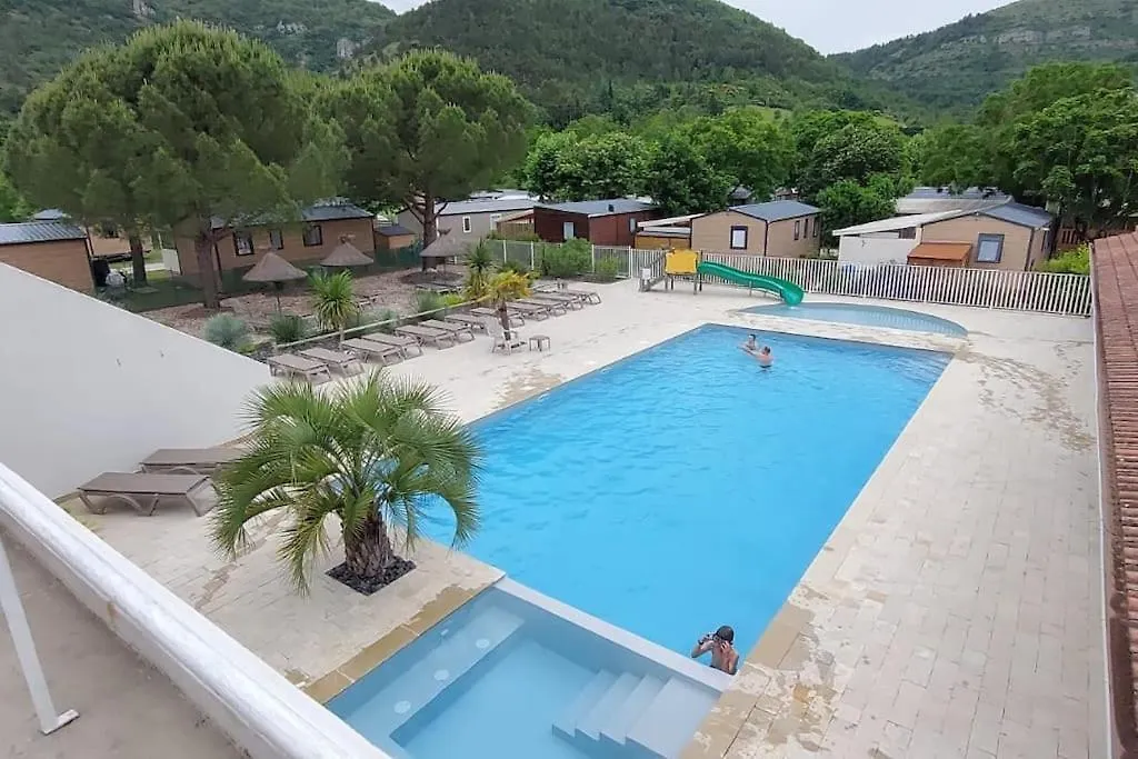Mobil-Home L'Albanou لو بوزين